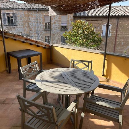 Appartamento Con Terrazzo ออร์เวียโต ภายนอก รูปภาพ